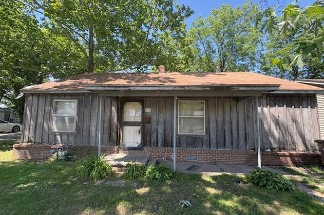 818 W Union Ave