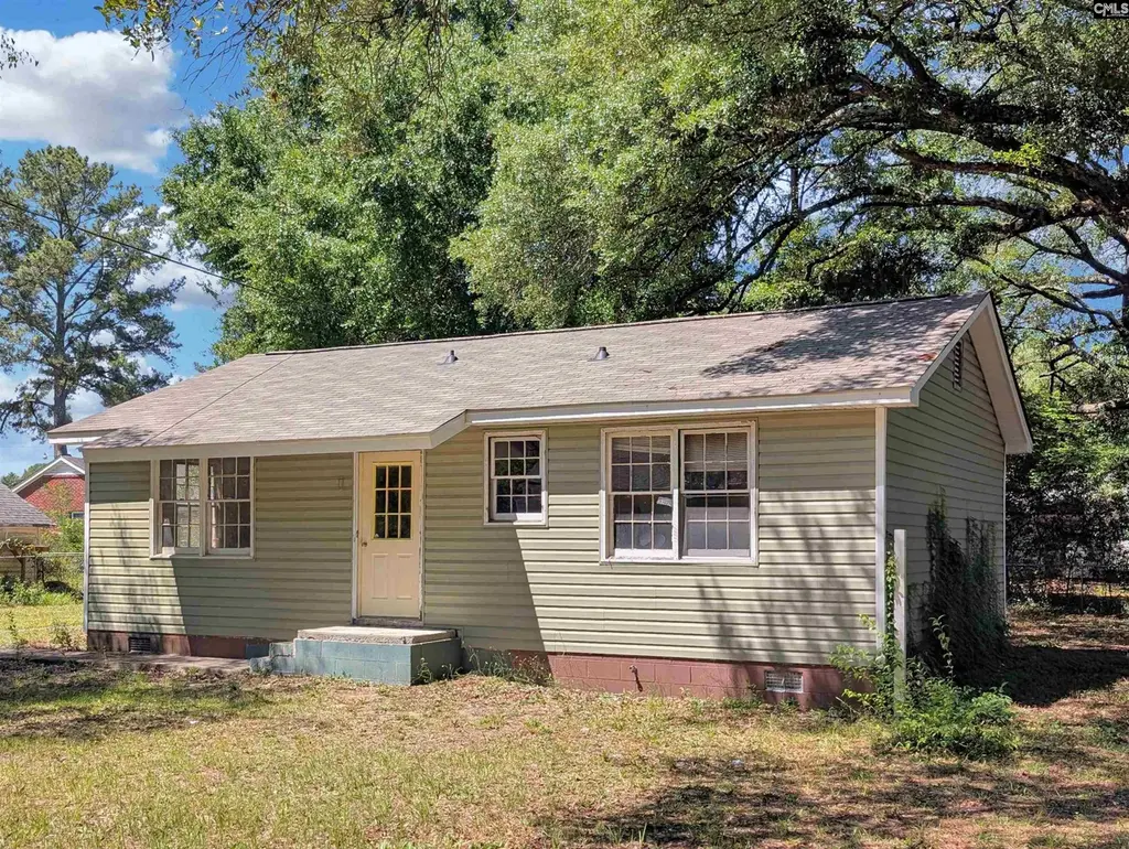 328 Chavis St