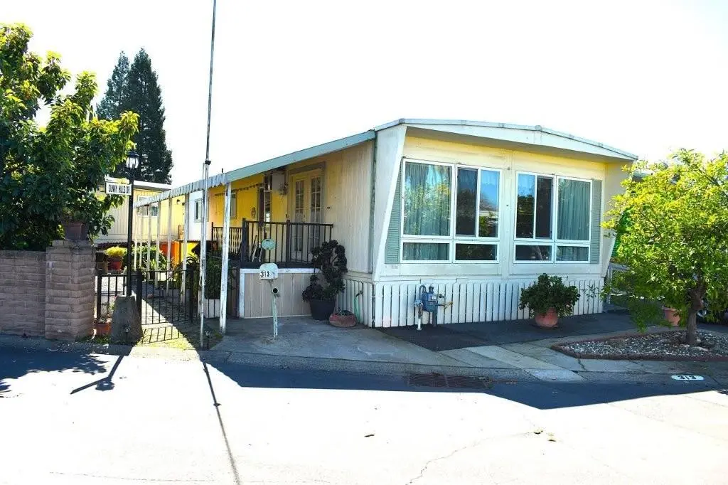 313 Sunny Hills Dr