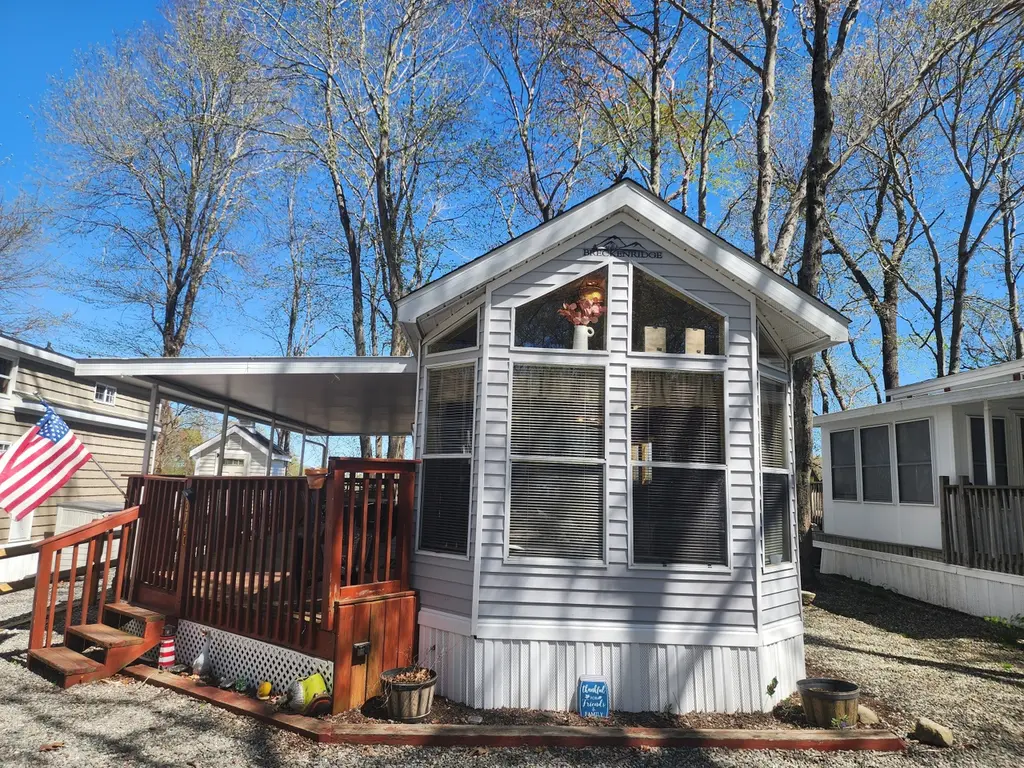 42 Pierce Rd