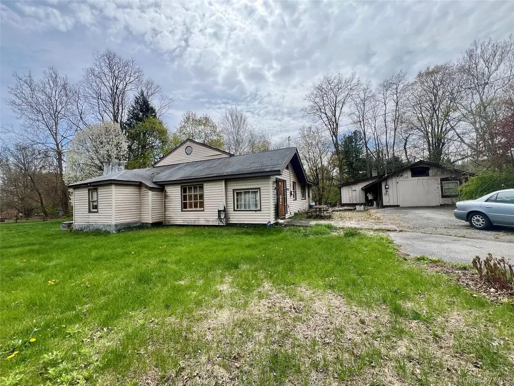 37 Glen Ave