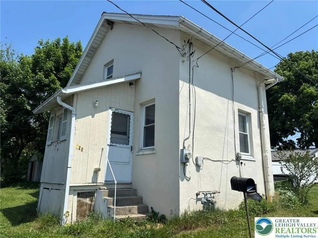 920 E Juniata St