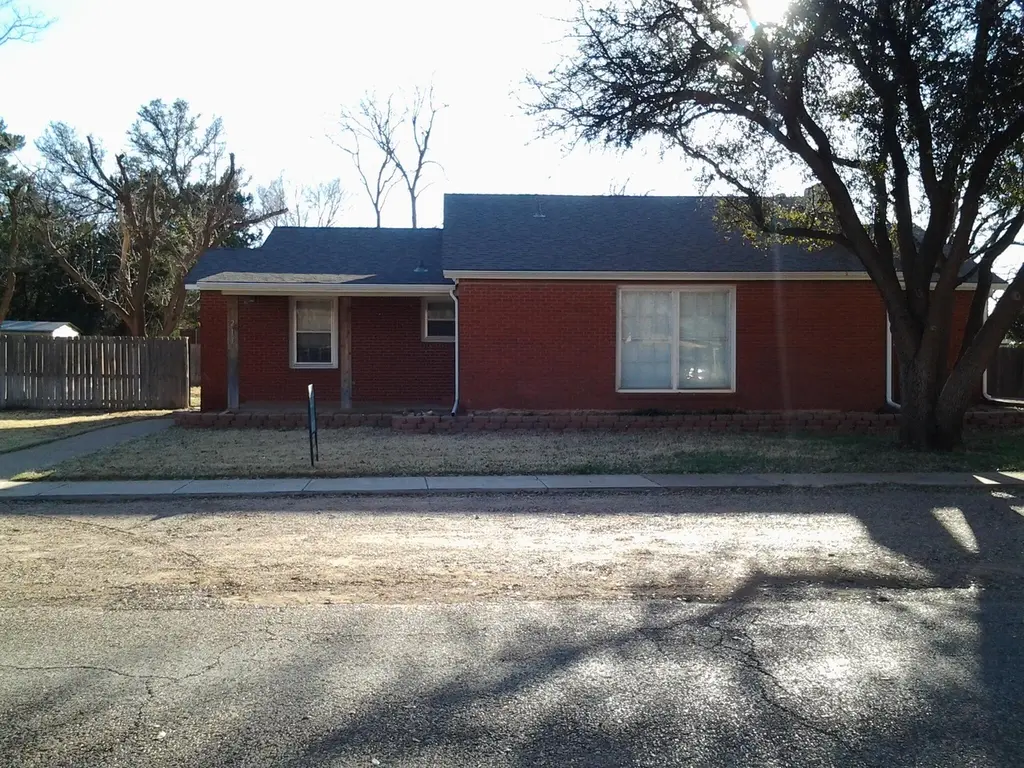 213 Highland Dr