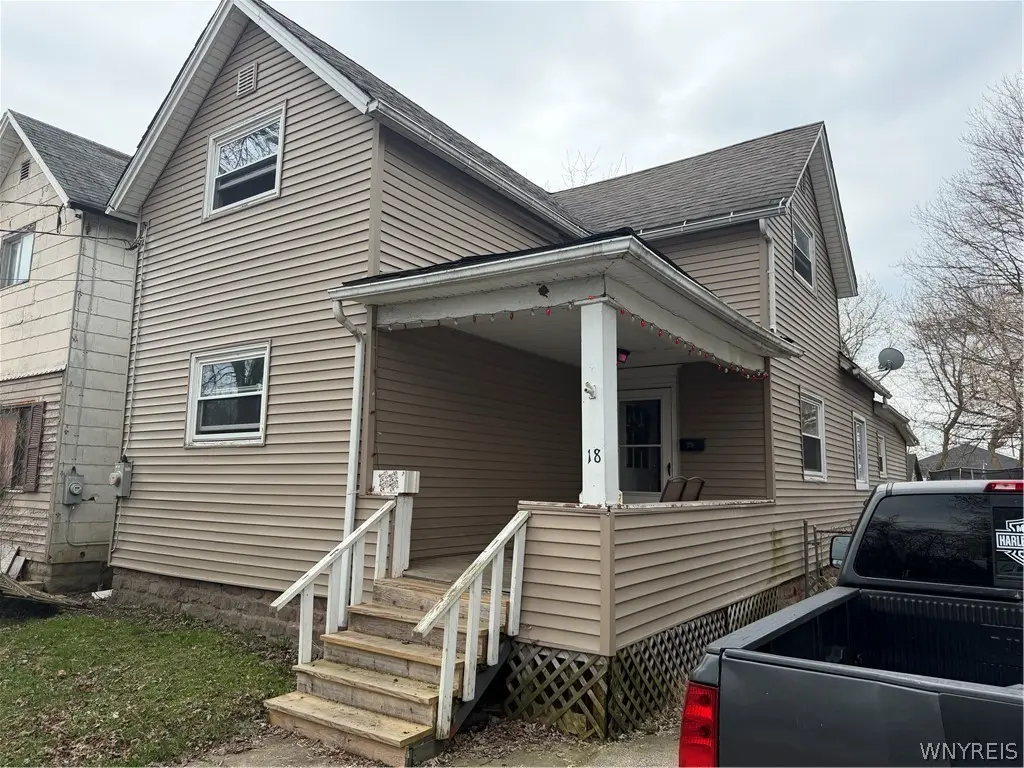 18 Monroe St