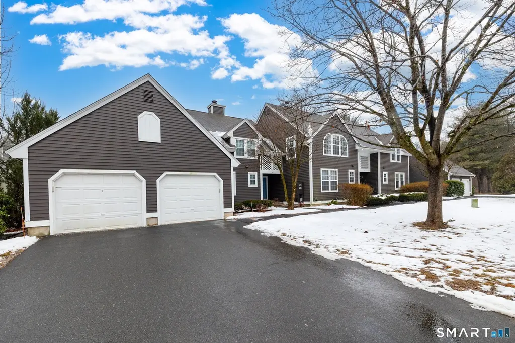 4 Fairmount Ln #4