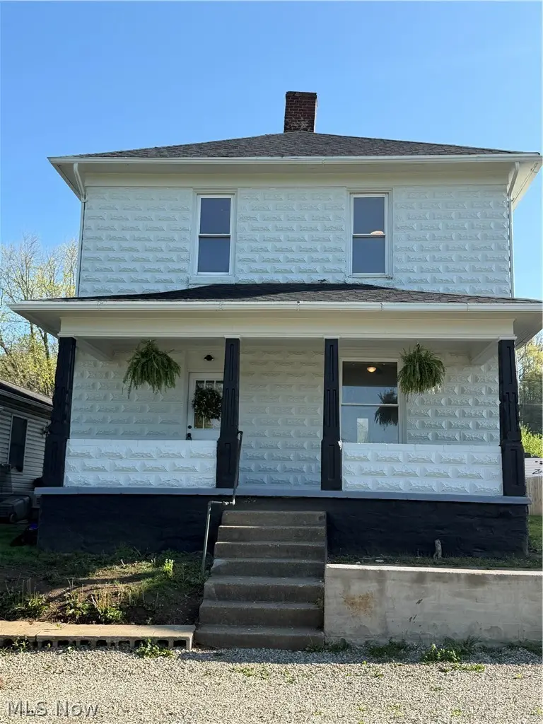 1229 Jackson St