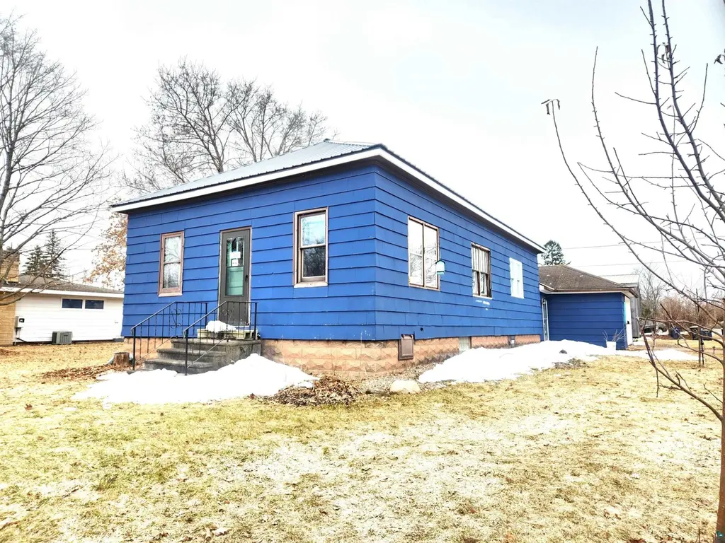1301 6th Ave Ave W