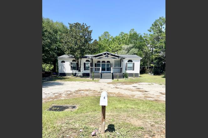 42 Cypress Ln