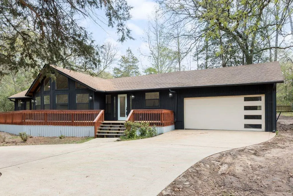 284 Pleasant Hill Ln