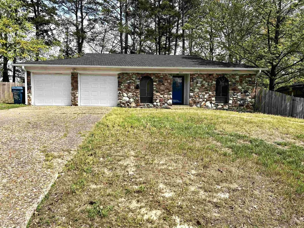 3211 Dartmouth Ct