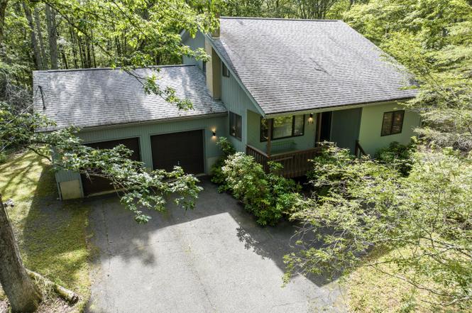 216 Canterbrook Dr