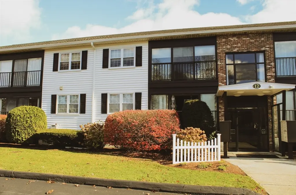 12 Candlewood Ln Unit 1-6