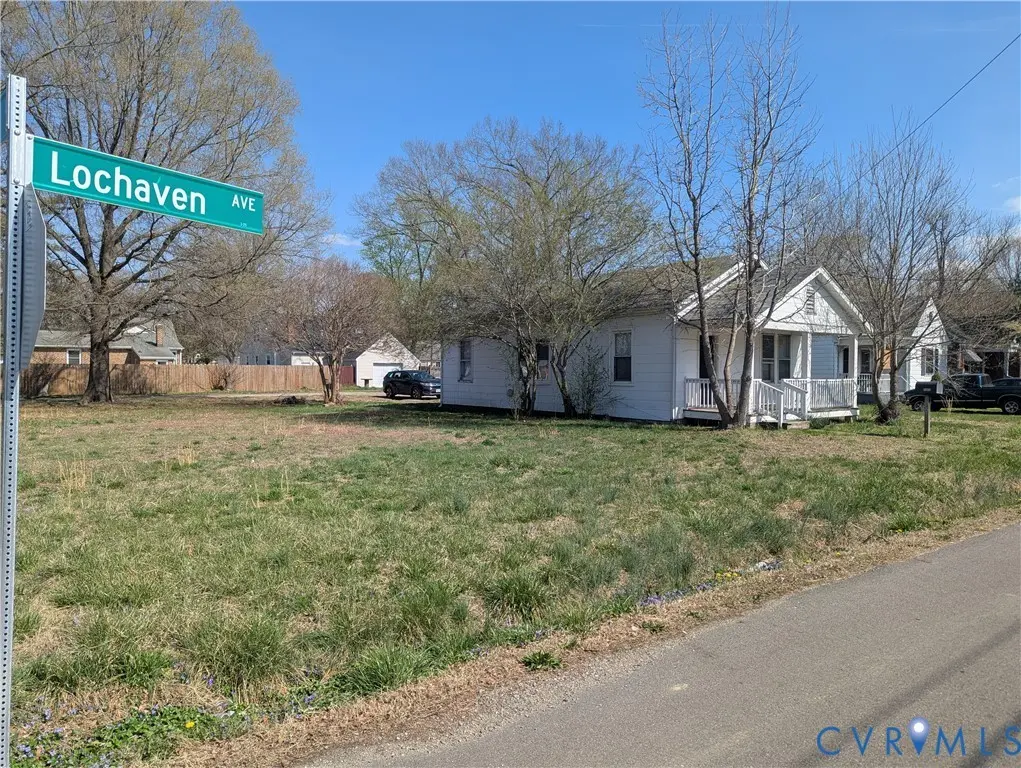 5203 Lochaven Ave