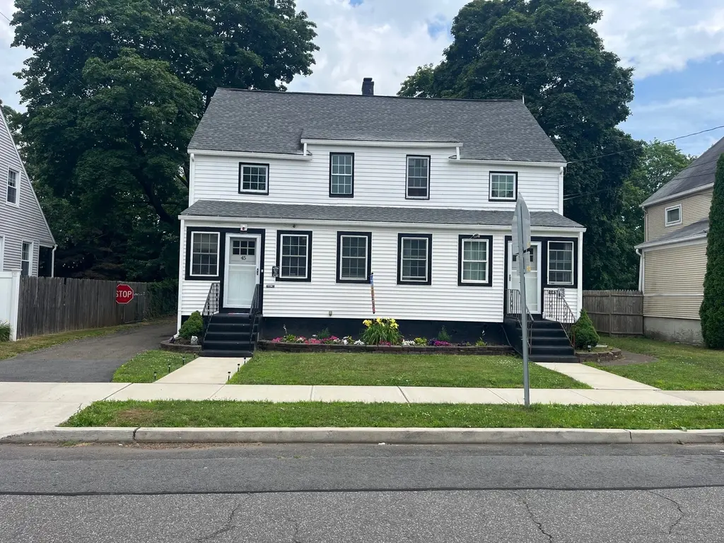 43-45 N Pearl St