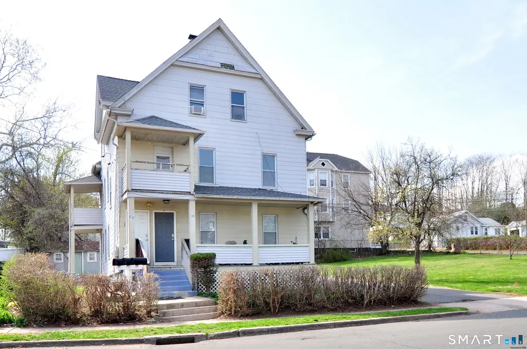 28 Short St