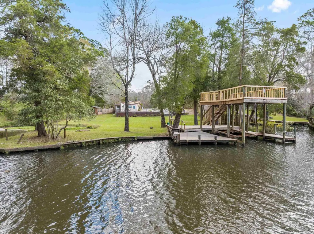 17595 River Rd