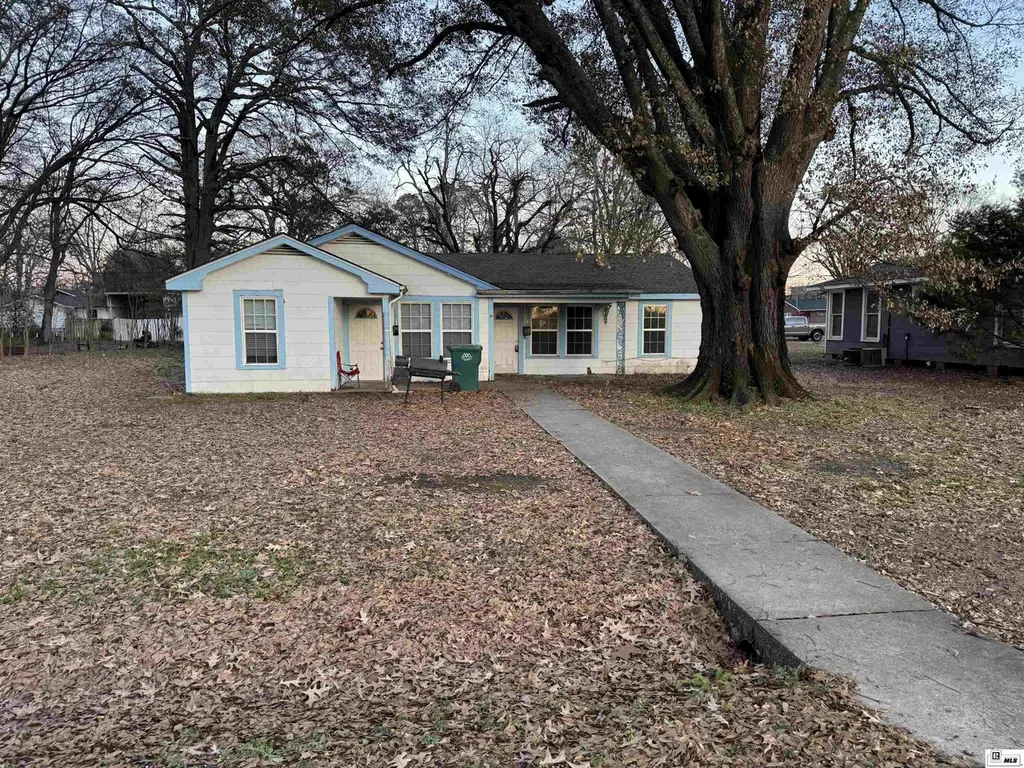 1202 N Mcguire Ave