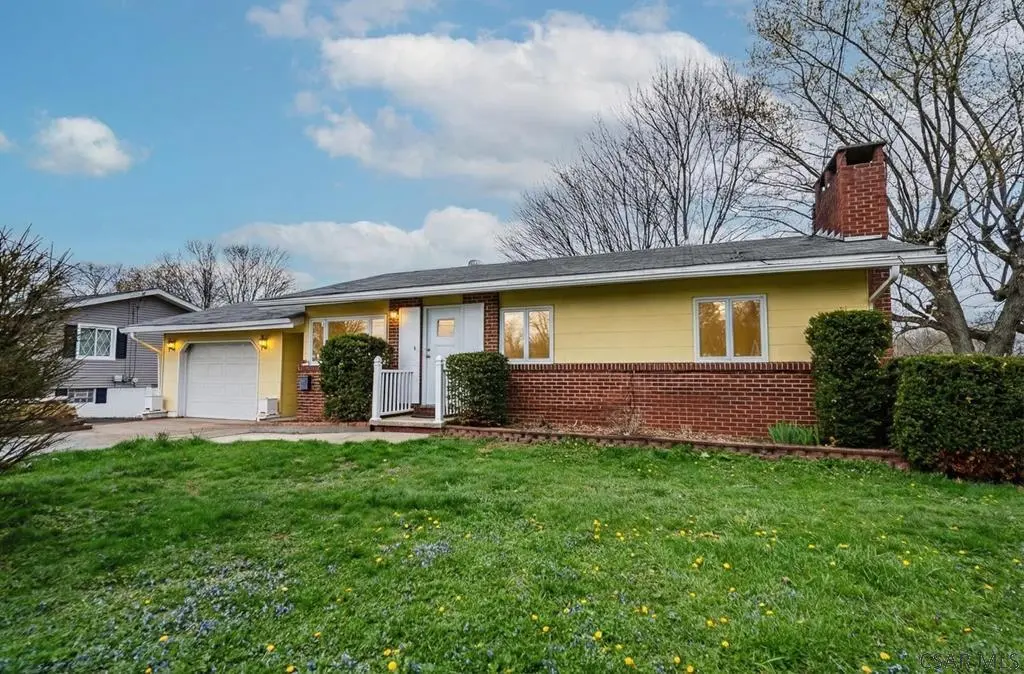 1216 Erickson Dr