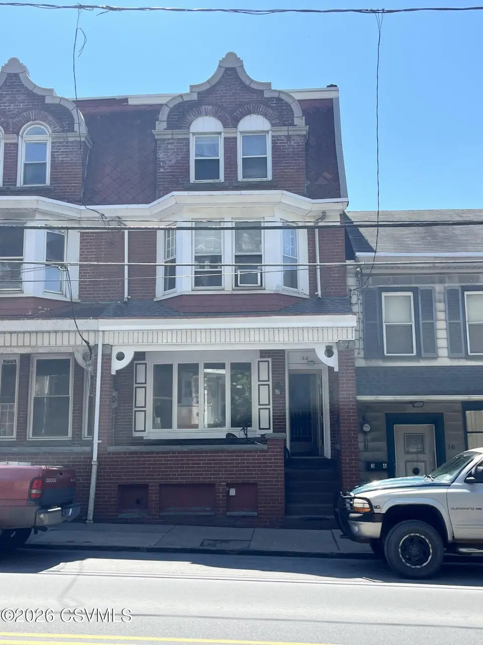 38 E Sunbury St