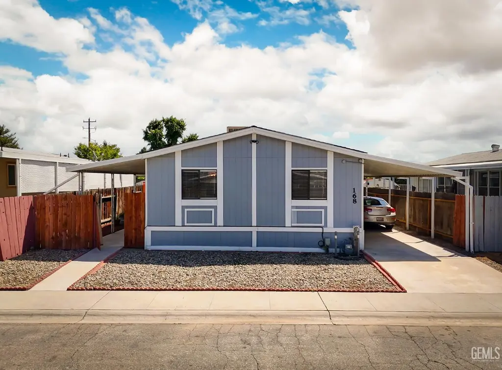 1301 Taft Hwy #168