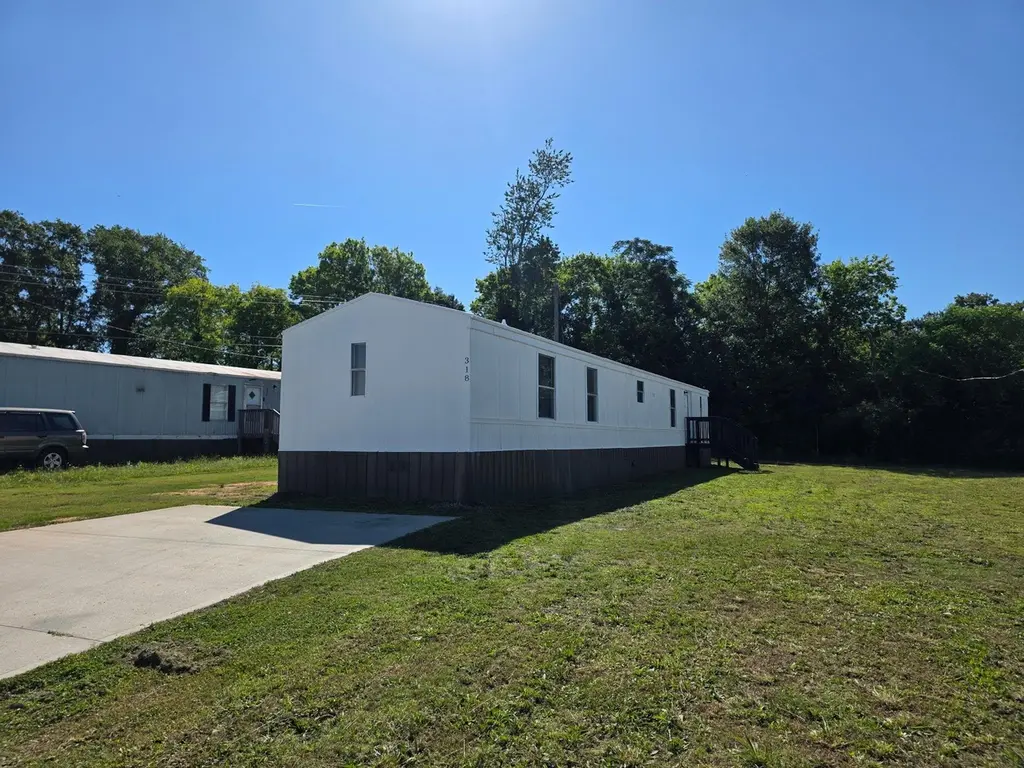 318 Garner Rd