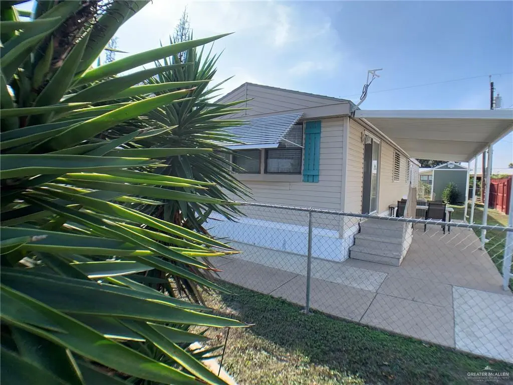 709 E Palmera Dr