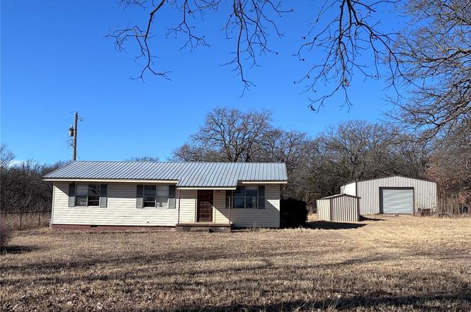 24926 N County Rd #3170