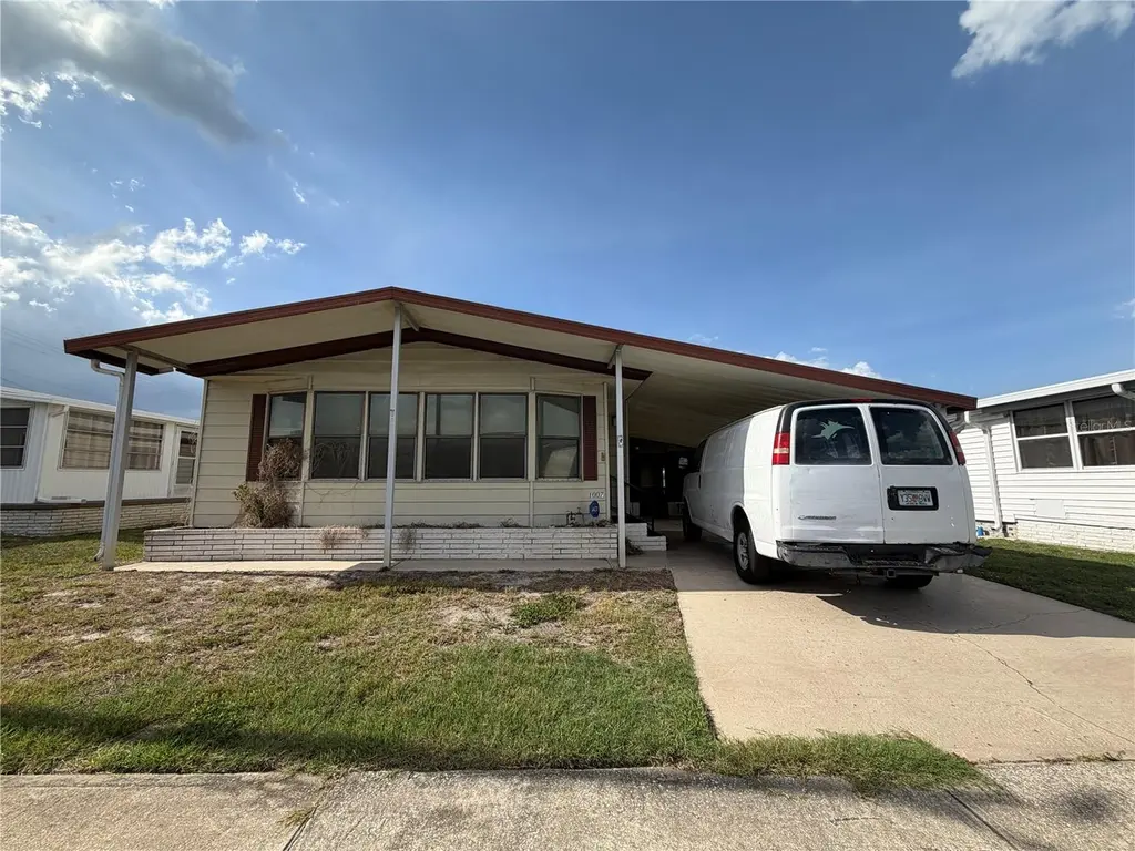 1007 Cassandra Ln
