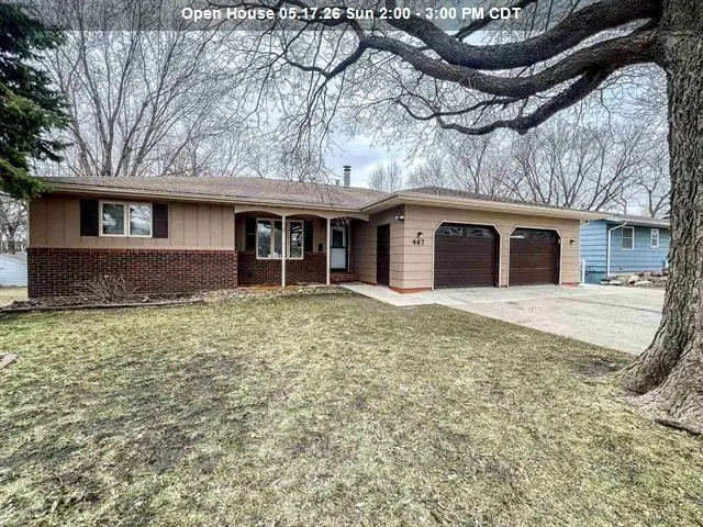 467 Rohr St