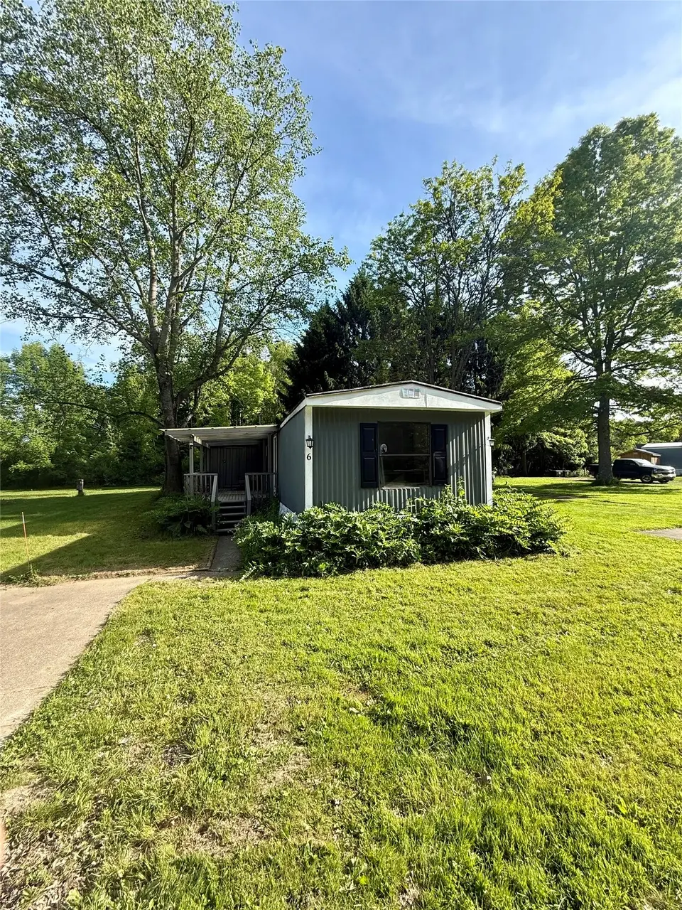 11682 Route 97 Rte N #6