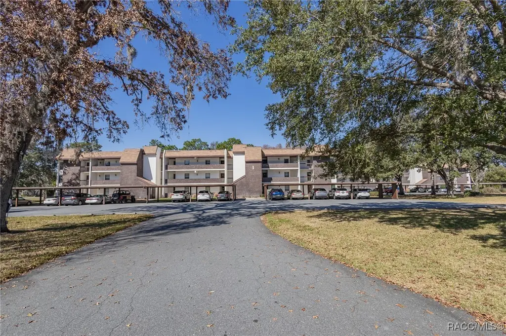 1 Cypress Run St Unit 11B