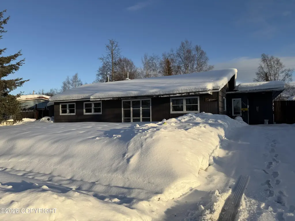 1703 Alder Dr