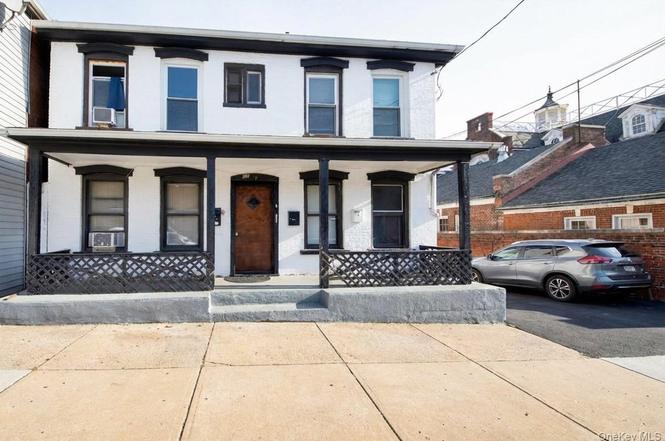 11 N 6th Ave