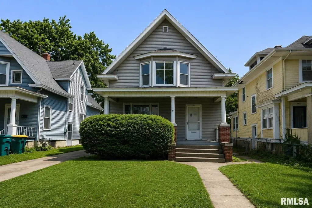 1918 W Clarke Ave