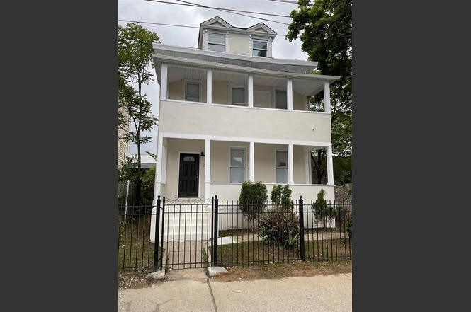 234 S 3rd Ave