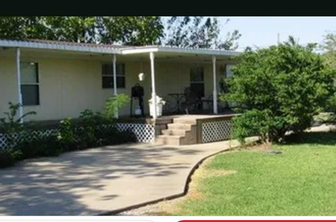 200 Cobb Ave