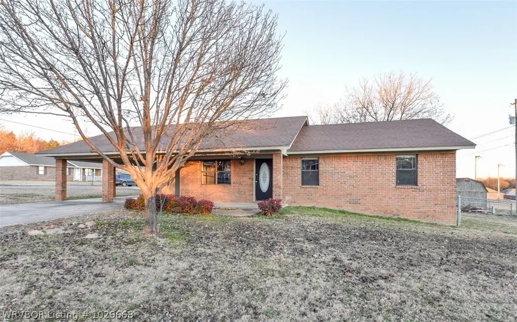 200 S Jeff Ln