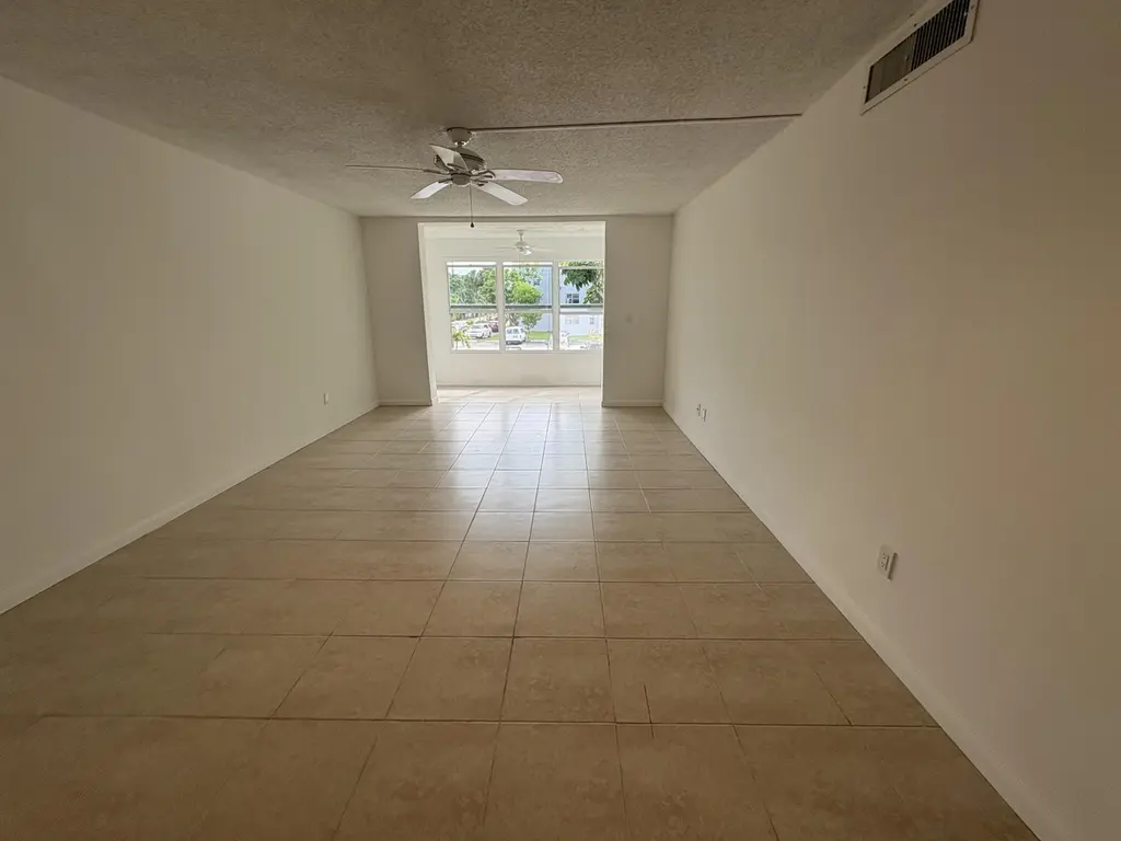 2850 Somerset Dr Unit 208l