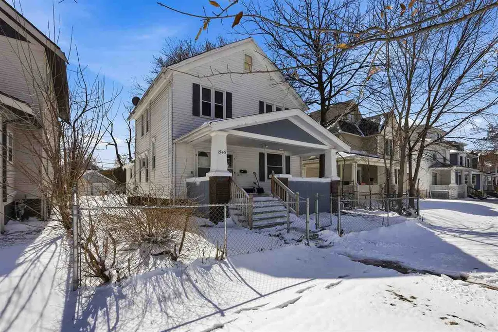 1545 Washington Ave Ave SE