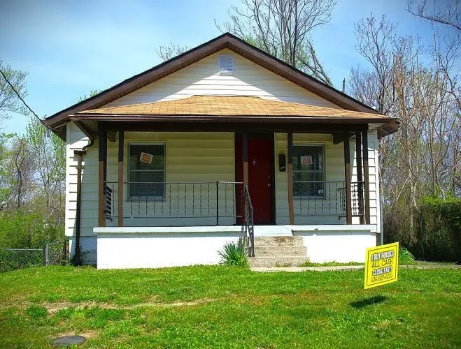7309 Jenwood Ave