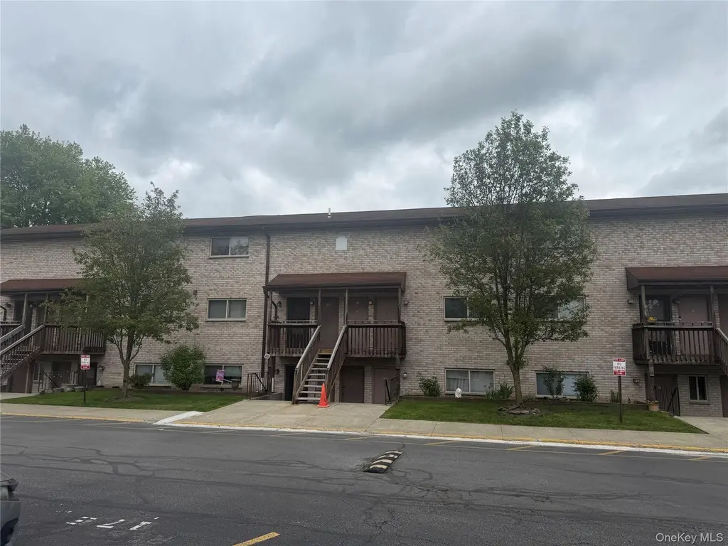 26 Cooper Rd #312