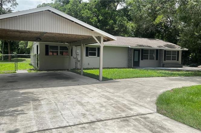 310 S Elm St