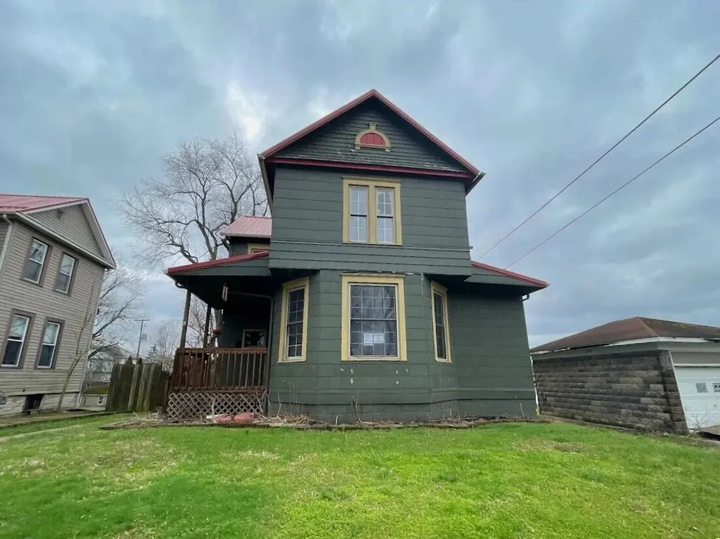 914 Stewart Ave