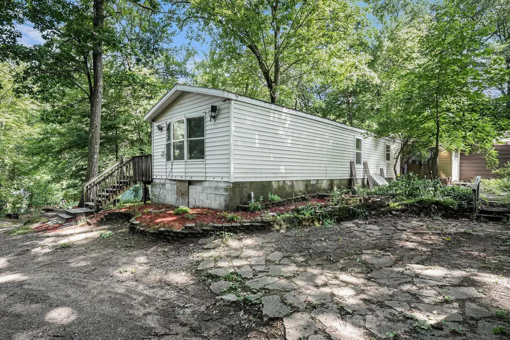 15740 Grey Goose Dr