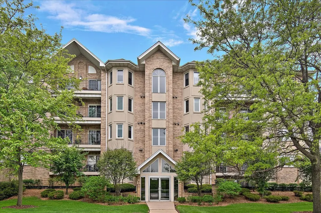 16040 Boardwalk Ln Unit 3D