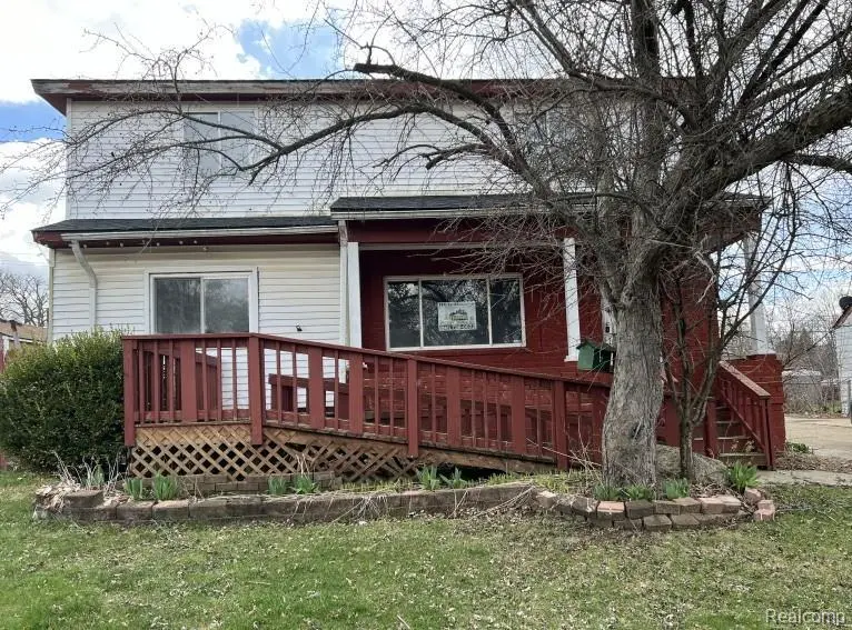 151 W Sheffield Ave