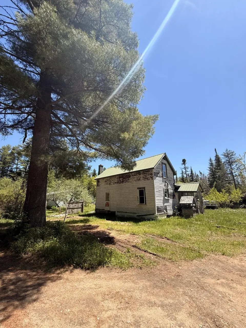 27 Burt (bert) La Fountain Rd