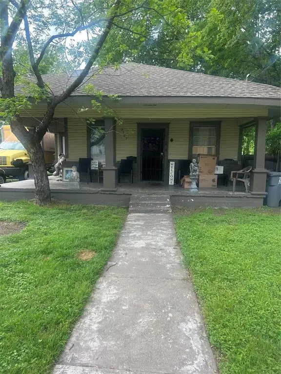 2705 Warren Ave