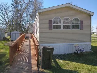 201 Eastwood Dr