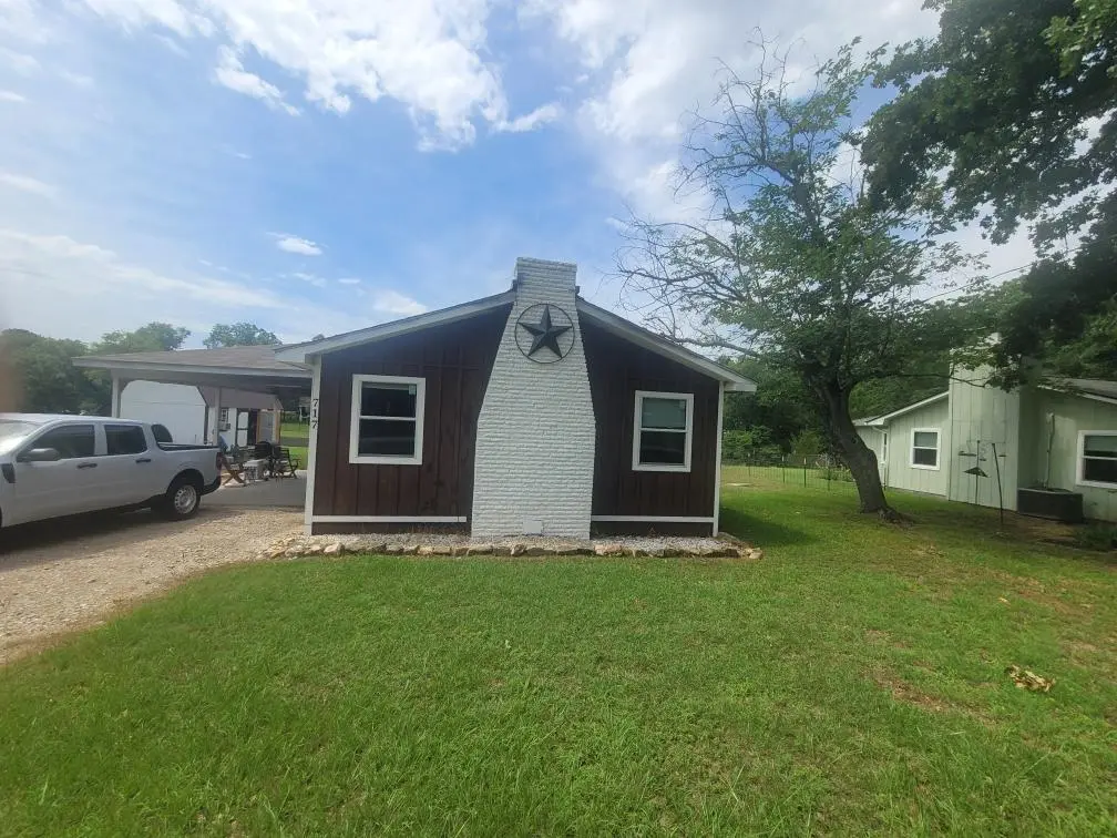 717 Midway Rd